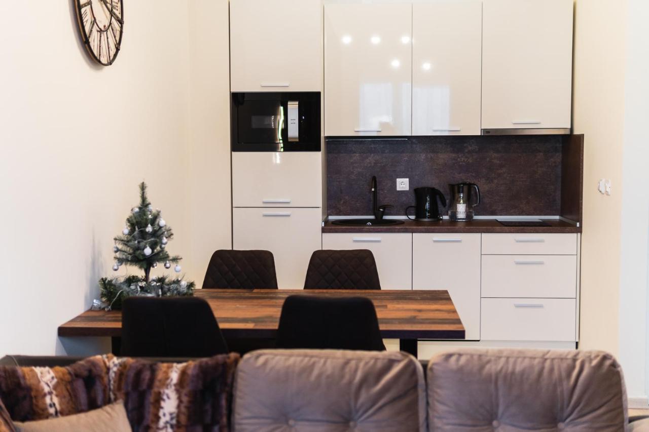 Montesun Boka Apartments Budva Eksteriør billede