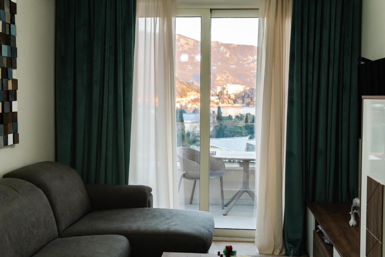 Montesun Boka Apartments Budva Eksteriør billede