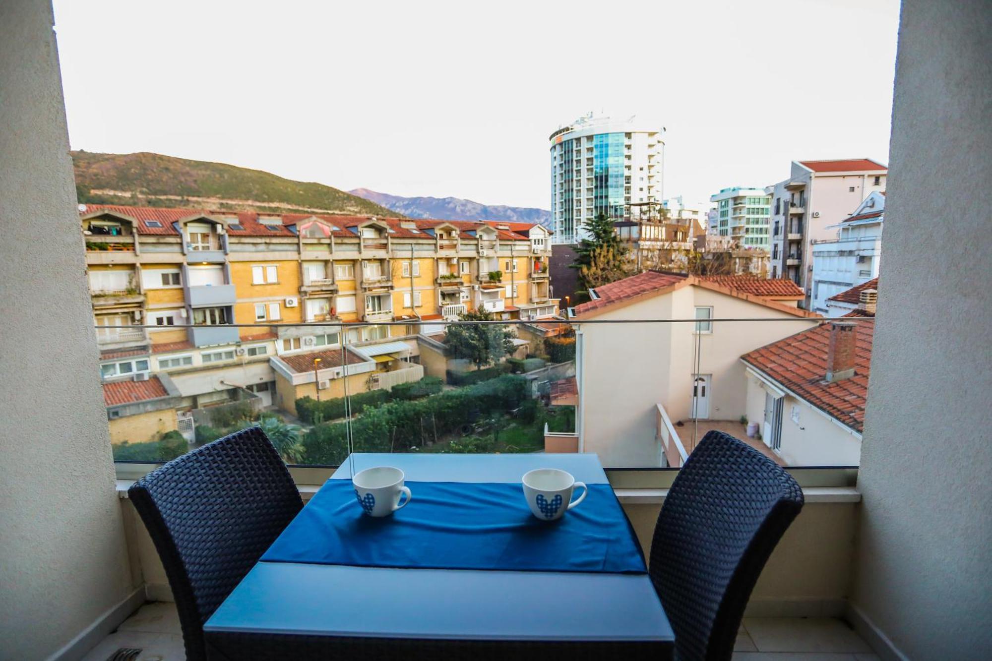 Montesun Boka Apartments Budva Værelse billede